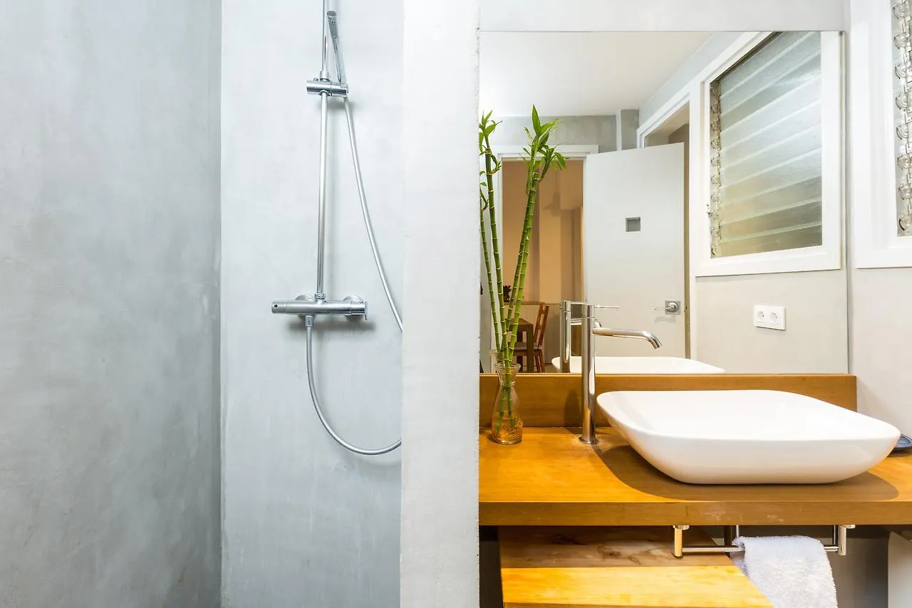 Montaber Apartment - Trafalgar Barselona İspanya